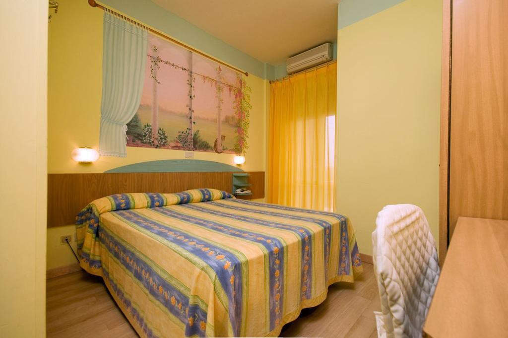 Hotel Mocambo Piscina E Spiaggia San Benedetto del Tronto Quarto foto